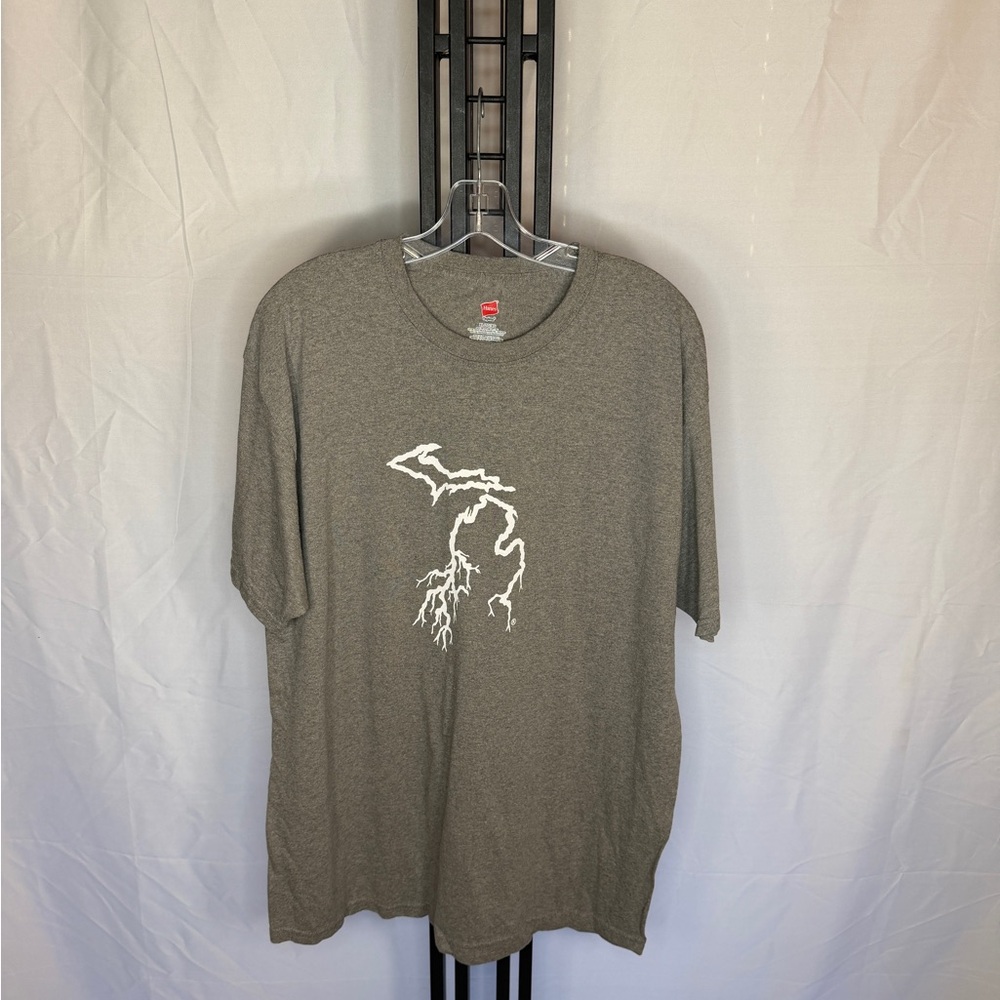 Hanes Men's Gray T-Shirt with White Michigan Graphic